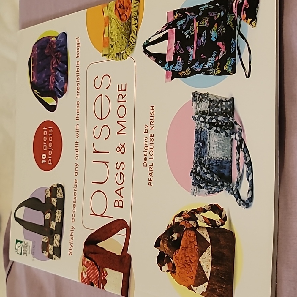Purses Bags & More 10 Projects 48 pg Book from the House of White Birches